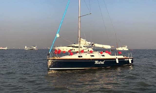 yacht in Mumbai