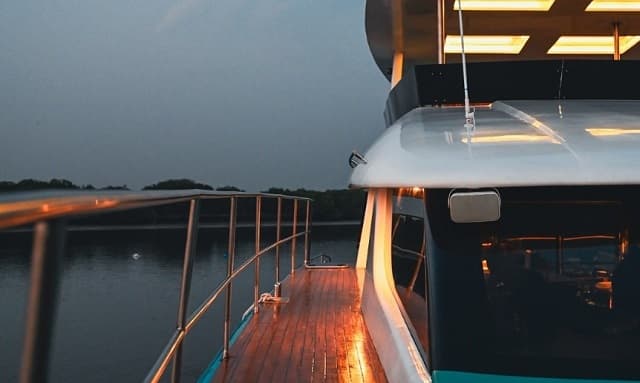 luxury yacht goa