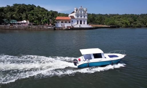 rent a yacht goa